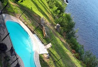 Waterfront home allows 18 year olds to book a room