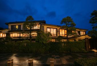 Shinpuro allows 18 year olds to book a room