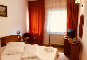 Hotel Poenita has Balcony rooms