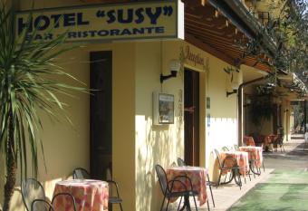 Hotel Susy has Balcony rooms