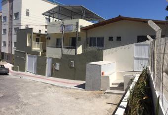 Pousada Morada das Na    es allows 18 year olds to book a room