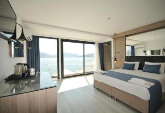 Class Unique Beach has Balcony rooms