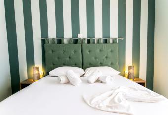 Panagiota Apartments has Balcony rooms