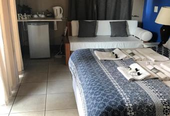 De Charmoy Estate has Balcony rooms