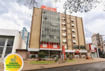 Hotel Su  rez Executive Novo Hamburgo allows 18 year olds to book a room