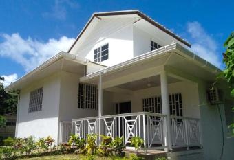 Posada Faych House has Balcony rooms