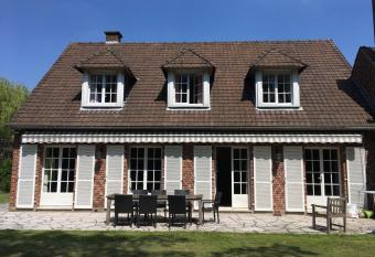 Les jardins de Beaumont has Balcony rooms