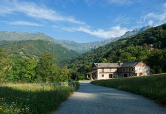Ca  dal Pipa has Balcony rooms