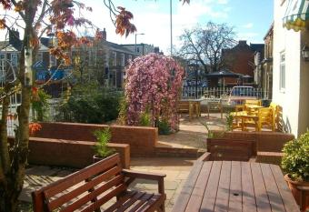 Arkale Lodge allows 18 year olds to book a room