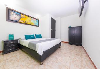 Ayenda Florida Nueva allows 18 year olds to book a room