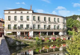 Hotel Restaurant Charbonnel has Balcony rooms