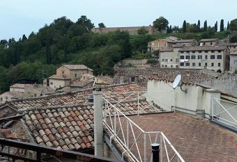 Porta Maia has Balcony rooms