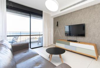 Bat Galim Luxury balcony SEA view Nearby The Beach for Doctor s has Balcony rooms