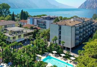 Hotel Venezia has Balcony rooms