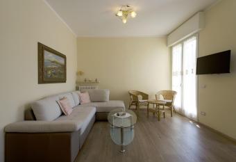 Elegante appartamento al centro storico has Balcony rooms