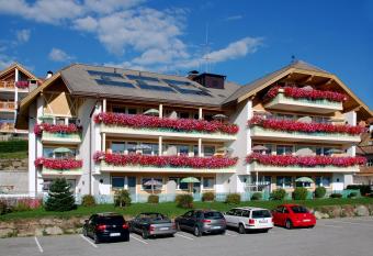 Residence Terentis has Balcony rooms