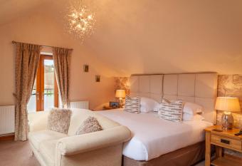 Baron at Bucknell allows 18 year olds to book a room