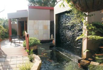 A La Martha s Air-Port Guest House allows 18 year olds to book a room