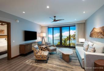 Hilton Grand Vacations Club Maui Bay Villas allows 18 year olds to book a room