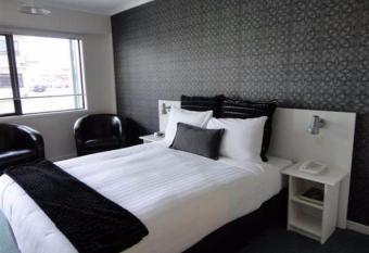 ASURE Abode On Courtenay Motor Inn allows 18 year olds to book a room