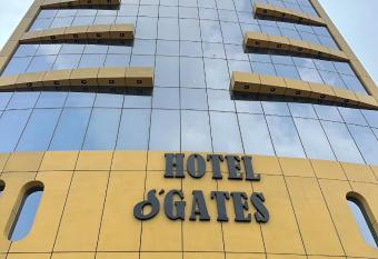 HOTEL dGATES allows 18 year olds to book a room