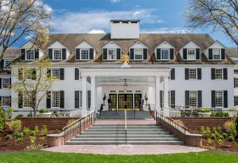 Woodstock Inn & Resort allows 18 year olds to book a room