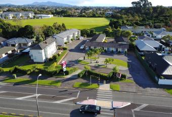 Coronation Court Motel allows 18 year olds to book a room