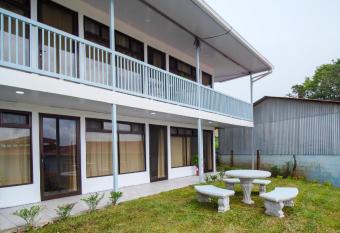 Hostel Cattleya - Monteverde, Costa Rica has Balcony rooms