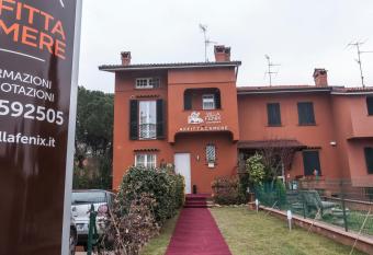 VILLA FENIX OSIO SOTTO has Balcony rooms