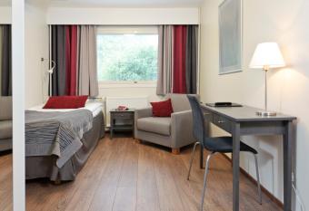 Hotelli Nuuksio allows 18 year olds to book a room