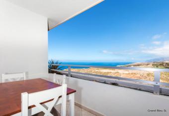 Marazul del Sur has Balcony rooms