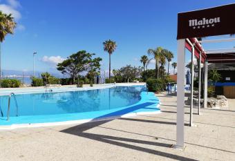 Luz de la Bahia has Balcony rooms