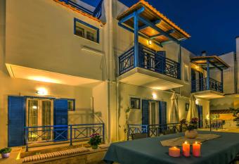 evi apartments allows 18 year olds to book a room