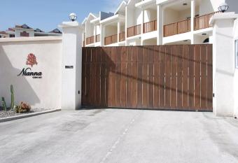 Luxury 2BR Home facing Beach w/Pool Montego Bay #4 has Balcony rooms