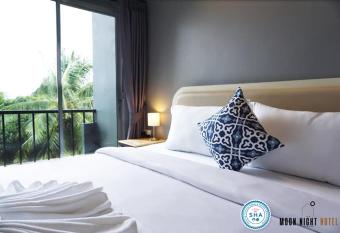 The Moon Night Ao Nang Hotel has Balcony rooms