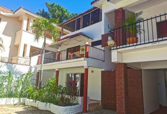 Perla de Sosua allows 18 year olds to book a room