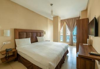 Hotel Etoile Du Nord has Balcony rooms