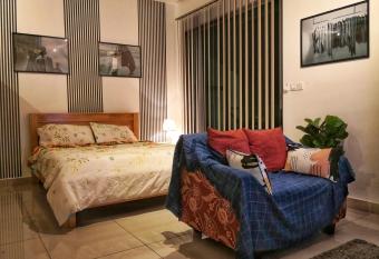 Colour-Theme Designed, Private Studio Home, Cybersquare 27B Cyberjaya, Flexihome-MY allows 18 year olds to book a room
