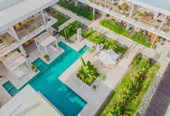 Umami Hotel - Adults Only allows 18 year olds to book a room