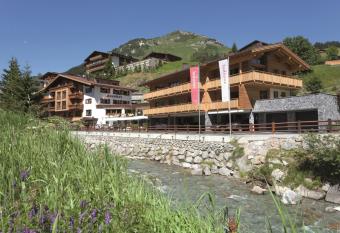 Hotel Auenhof has Balcony rooms