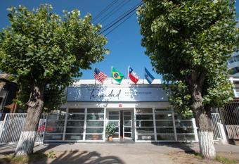 Hotel Boutique Trinidad allows 18 year olds to book a room