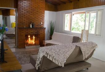 Residencia Hencke Haus allows 18 year olds to book a room