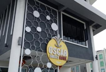 Oscar Suites Hotel has Smoking/Balcony rooms