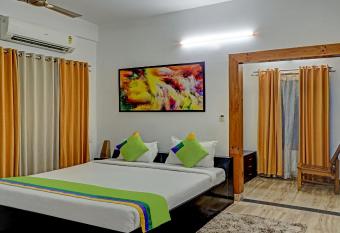 Treebo Trend Umal Homestay Ganeshguri has Smoking/Balcony rooms