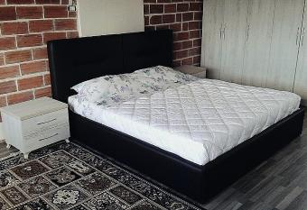 Cozy loft has Smoking/Balcony rooms