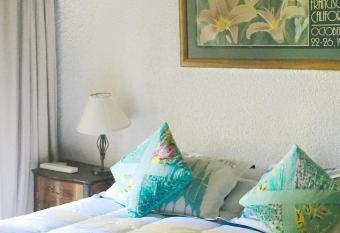 Casa de Huespedes El Trebol de Ezeiza allows 18 year olds to book a room