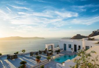 Anteliz Suites has Balcony rooms