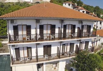 Hotel Sevilli has Balcony rooms