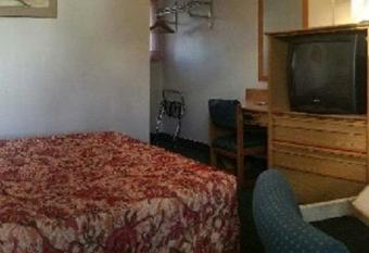 Oregon Trail Motel and Restaurant allows 18 year olds to book a room