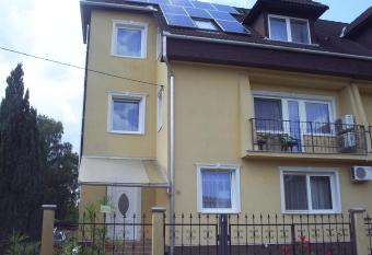 Harmatcsepp Apartmanh  z has Balcony rooms